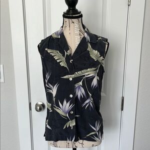 EUC Tommy Bahama Dark Floral Silk Blouse